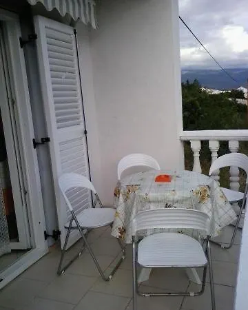 In With Sea View, Balcony, Air Conditioning, Wi-fi
