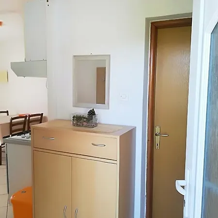 In With Sea View, Balcony, Air Conditioning, Wi-fi