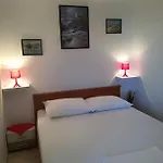 Appartement In With Sea View, Balcony, Air Conditioning, Wi-fi Novi Vinodolski