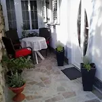 In With Sea View, Balcony, Air Conditioning, Wi-fi *