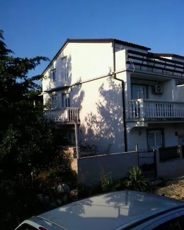 In With Sea View, Balcony, Air Conditioning, Wi-fi Apartment Novi Vinodolski