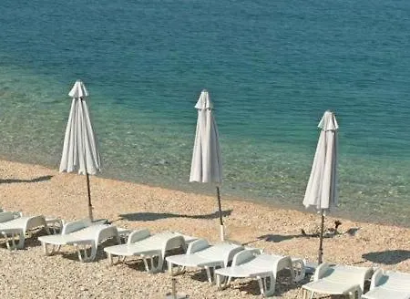 Apartment In With Sea View, Balcony, Air Conditioning, Wi-fi *