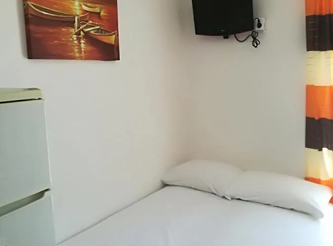 In With Sea View, Balcony, Air Conditioning, Wi-fi Apartment Novi Vinodolski