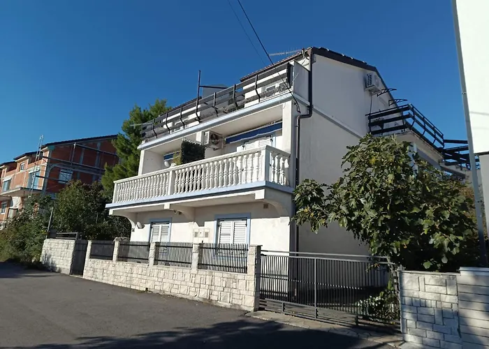 In With Sea View, Balcony, Air Conditioning, Wi-fi Apartment